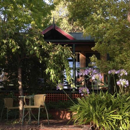 Willowlake Cottages Howqua Экстерьер фото